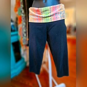 VS Pink Capri yoga pants